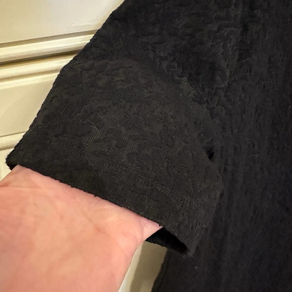 Ann Taylor LOFT Women’s Jacquard Textured Minimalist Capsule Short Sleeve Top - Picture 5 of 6